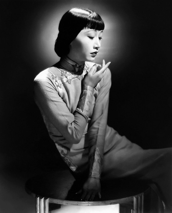 Anna May Wong wearing a cheongsam 1938