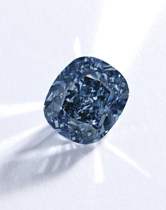 lot-513-the-blue-moon-diamond